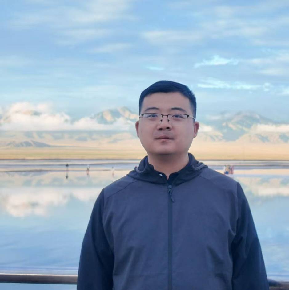 Longxiang Yin